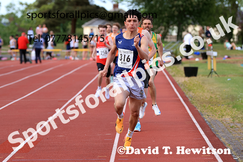 The 800 metres, 2025 NEGP No 2, Monkton Stadium, Wednesday, May 28th. Photo: David T. Hewitson/Sports for All Pics